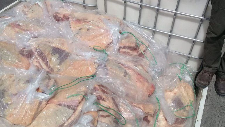 Golpe al asado ilegal: secuestran más de tres toneladas de carne en un control del Cippa