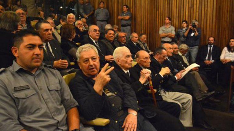 Condenaron a prisión perpetua a Luciano Benjamín Menéndez