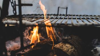 El truco viral para prender el fuego del asado en solo 1 minuto: ¿llegará a Argentina este nuevo método? El truco viral para prender el fuego del asado en solo 1 minuto: ¿llegará a Argentina este nuevo método?