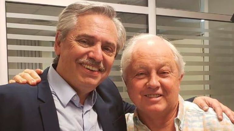 El ex presidente junto a Sosa, uno de los brokers con un procesamiento confirmado. El ex presidente junto a Sosa, uno de los brokers con un procesamiento confirmado.