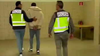 detuvieron en barcelona a un pastor evangelico argentino acusado de abusar de siete chicos detuvieron en barcelona a un pastor evangelico argentino acusado de abusar de siete chicos