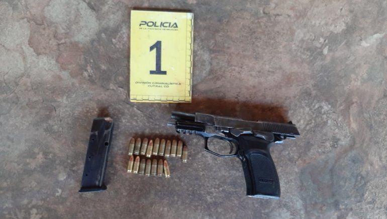 Lo balearon desde una camioneta en la vereda de su casa