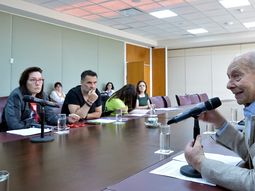 funcionarios a la legislatura por los danos que causan las cotorras funcionarios a la legislatura por los danos que causan las cotorras