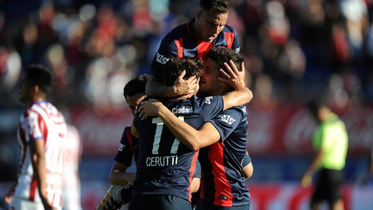 San Lorenzo venció a Unión y alcanzó la punta