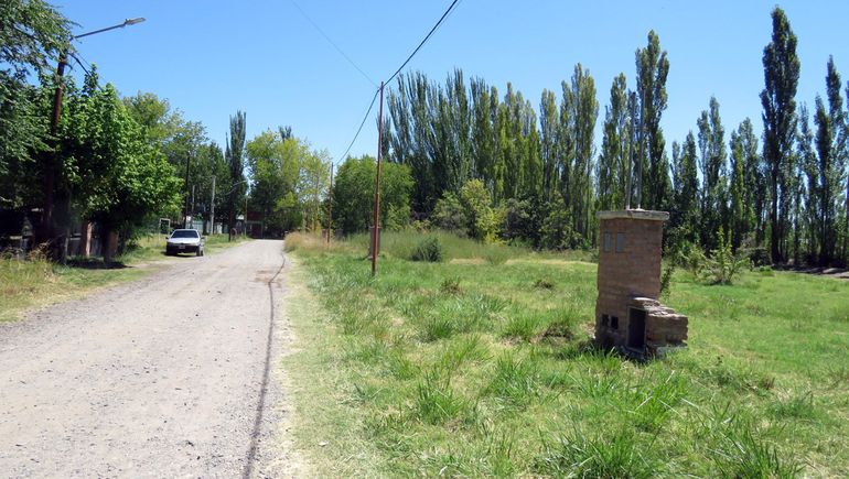 El barrio La Victoria es es una ex zona de Valentina Rural Sur. El barrio La Victoria es es una ex zona de Valentina Rural Sur.