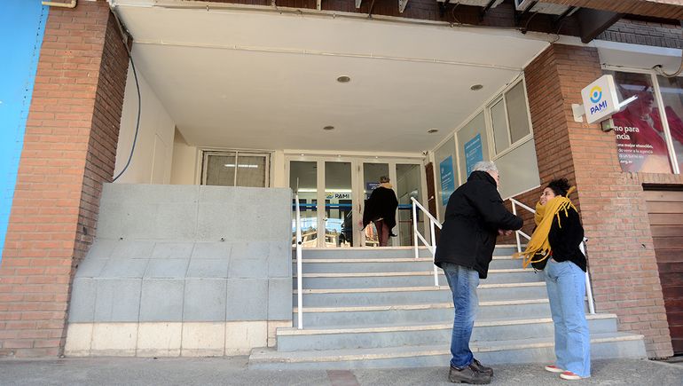 Le amputaron una pierna y PAMI le compró una prótesis con una ortopedia que no existe