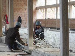 En un contexto nacional de caída, el empleo privado formal creció en Neuquén. En un contexto nacional de caída, el empleo privado formal creció en Neuquén.