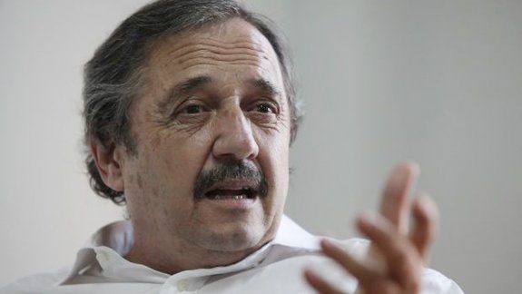 Reclamó una mayor participación.