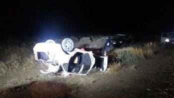un policia resulto herido en un vuelco en la ruta 237