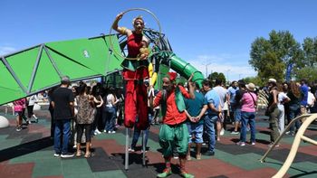 union de mayo tiene una nueva plaza tematica de dinosaurios y ya son cuatro los parques en el oeste de neuquen union de mayo tiene una nueva plaza tematica de dinosaurios y ya son cuatro los parques en el oeste de neuquen