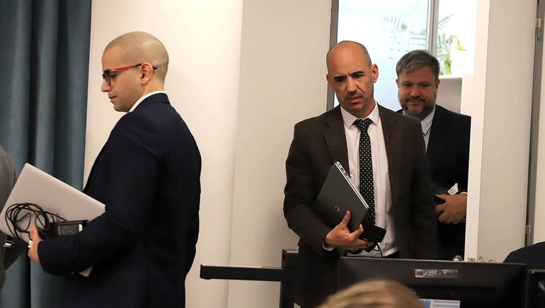 El tribunal que juzga a los imputados de la causa por estafa con planes sociales. Juan Manuel Kees, Luciano Hermosilla y Juan Guaita. El tribunal que juzga a los imputados de la causa por estafa con planes sociales. Juan Manuel Kees, Luciano Hermosilla y Juan Guaita.