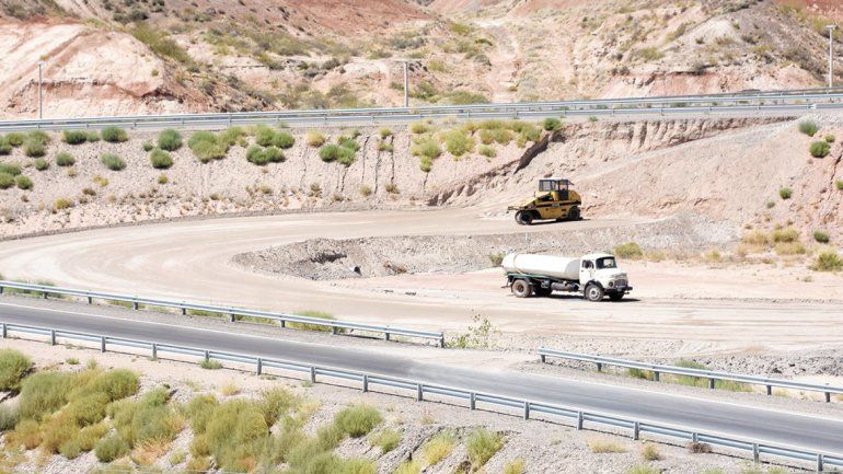 Piden investigar a la constructora de los rulos en Ruta 7