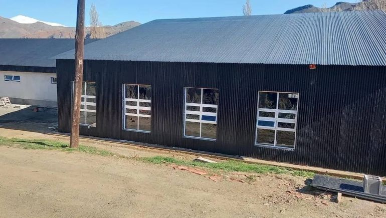 Piden terminar el edificio de la escuela rural del paraje Huaraco