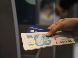 El aguinaldo se pagará a partir del viernes 19 a los estatales de Río Negro. El aguinaldo se pagará a partir del viernes 19 a los estatales de Río Negro.