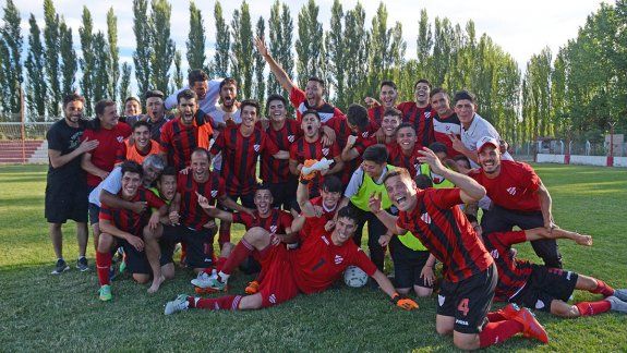 El Rojo se clasificó a la próxima ronda con polémica