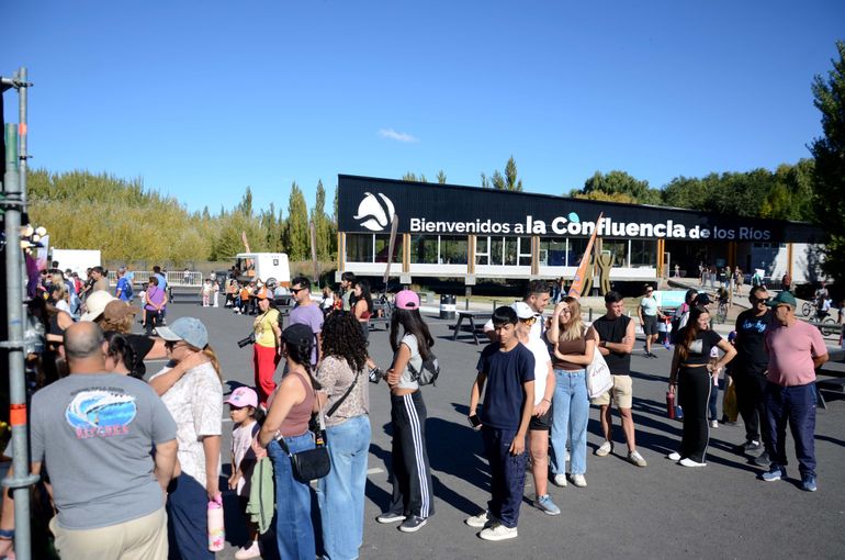 La ciudad de Neuquén recibió turismo regional e internacional: la ocupación fue del 60%