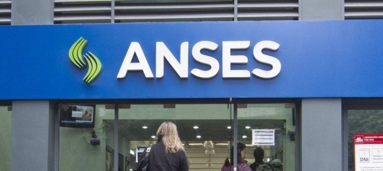 La línea automática 130 del Anses está activa las 24 horas