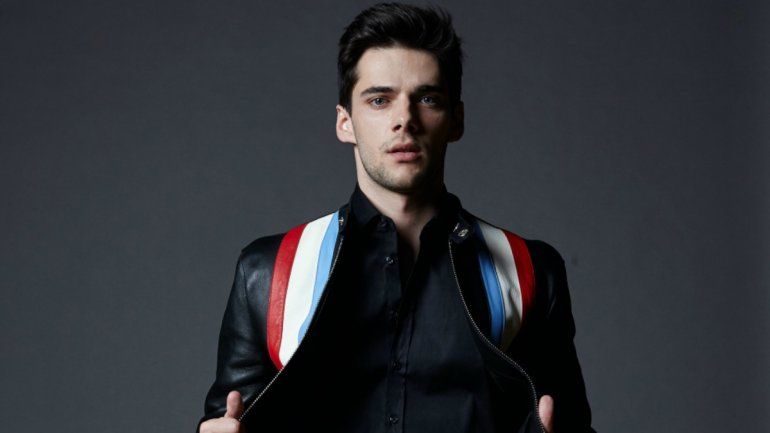 Álvaro Rico de Élite explica cómo maneja la fama