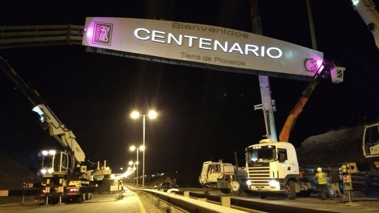 Ruta 7: hasta las 23 desvían el tránsito por el arco de bienvenida