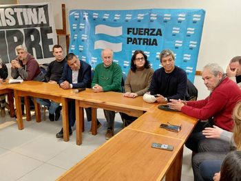 Las candidaturas de Fuerza Patria se definirán fuera de  Neuquén.