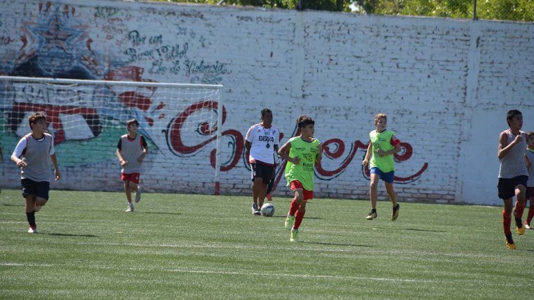 Casi 700 pibes de la zona se  probaron en River y 12 gustaron