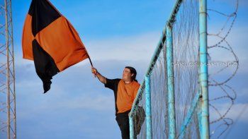 Un fana de Petro en la casa de Alianza, el eterno rival. Un fana de Petro en la casa de Alianza, el eterno rival.