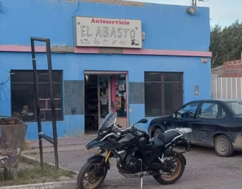 La carnicería El Abasto, en la localidad de Las Heras, Santa Cruz. La carnicería El Abasto, en la localidad de Las Heras, Santa Cruz.