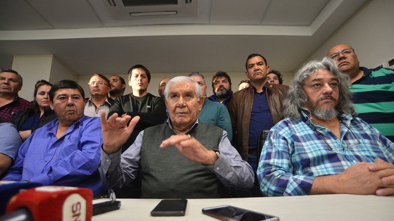 Muertes en Pecom: Pereyra dijo que no quiere tráileres en yacimientos