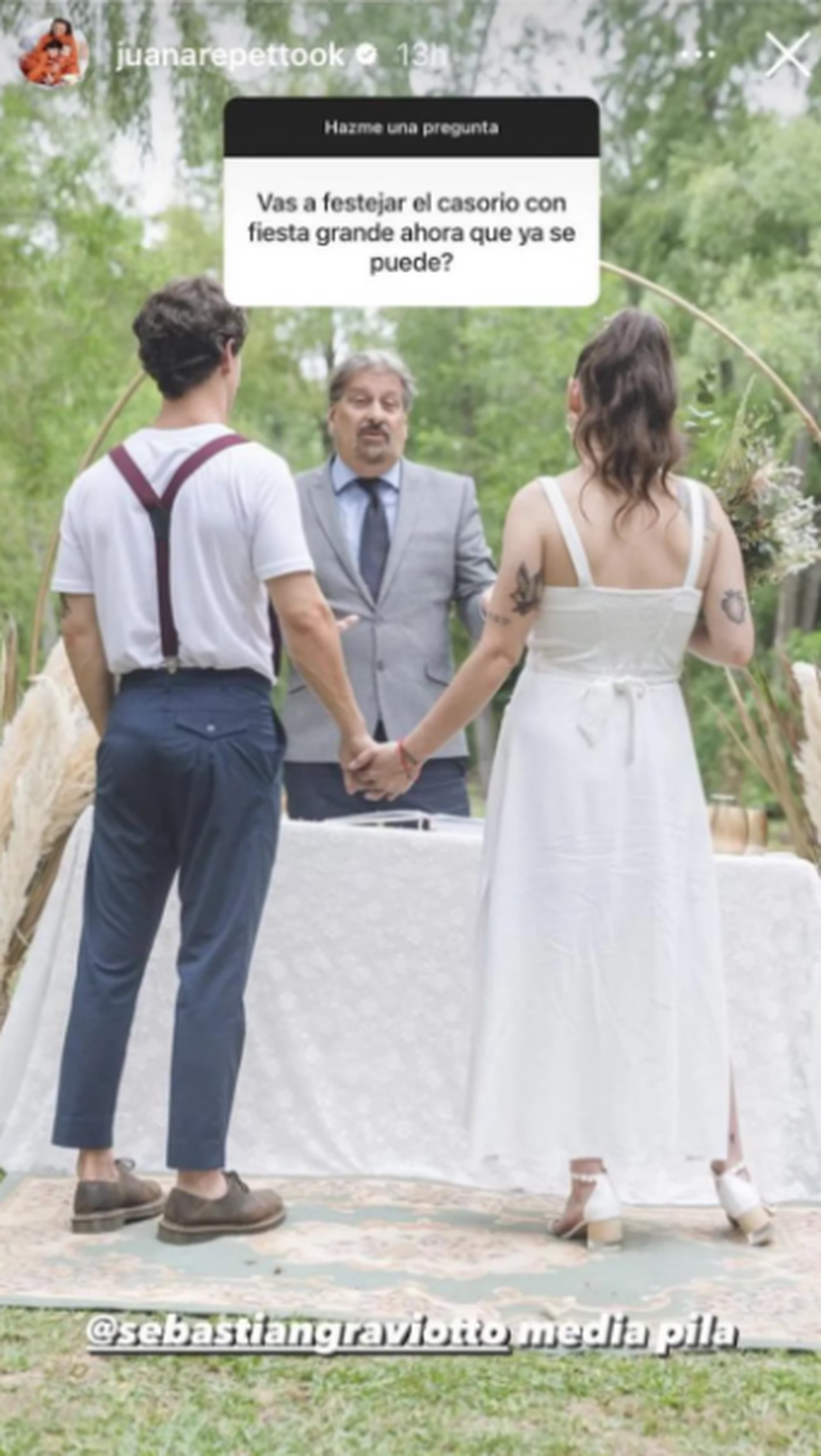 Hace poco, sus seguidores le preguntaban si planeaba hacer su postergada fiesta de casamiento y ella contestaba con humor.