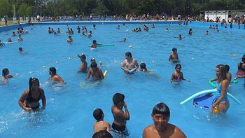 una nena murio ahogada en una colonia y detuvieron a dos profesores una nena murio ahogada en una colonia y detuvieron a dos profesores