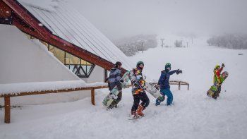 tras las nevadas, anunciaron que dia abriran las pistas del cerro chapelco