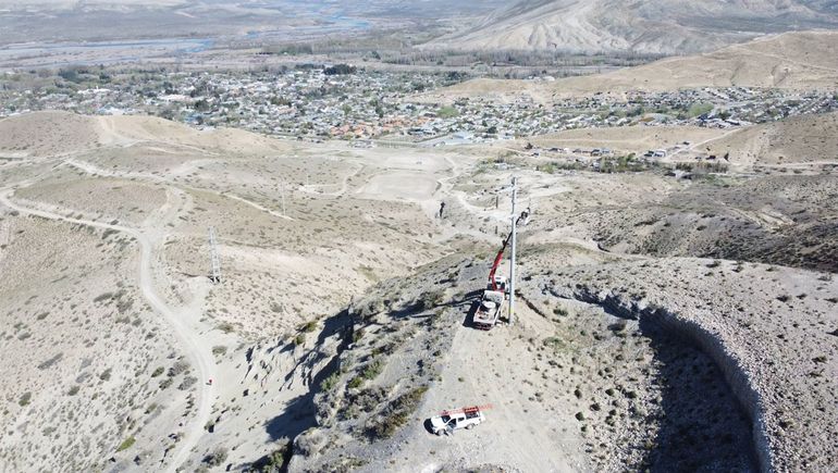 Investigan si hubo sabotaje en una línea de alta tensión que dejó a tres localidades sin luz