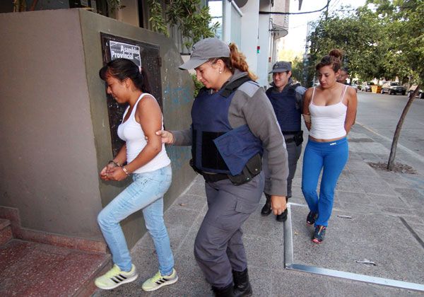 Mujeres peligrosas: vidas duras al margen de la ley