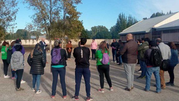 Estudiantes tomaron la escuela por falta de clases