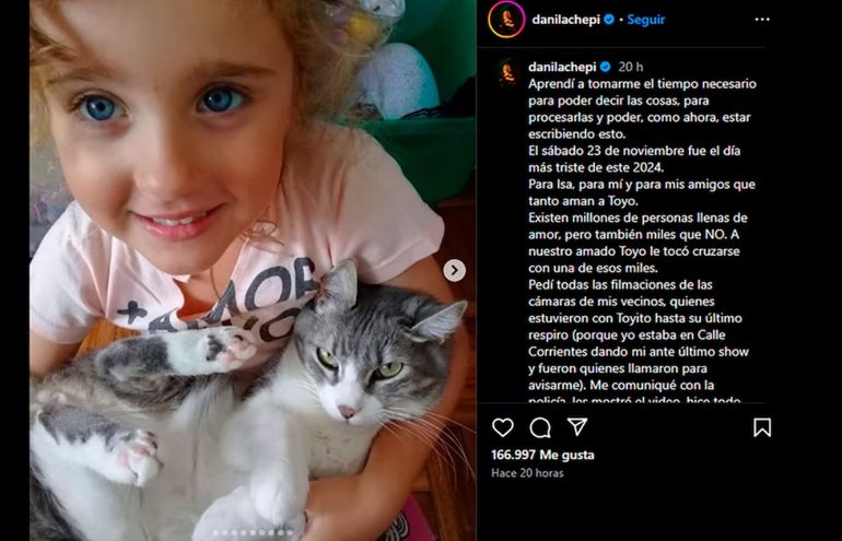 Dani La Chepi, su hija y su gato Toyo Dani La Chepi, su hija y su gato Toyo