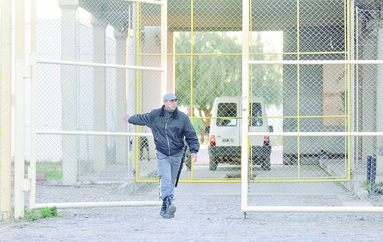 La U11 tiene problemas que se arrastran desde hace varios años y constituyen graves falencias.