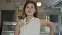 empezo vendiendo ensalada de frutas en el rio con una conservadora prestada y hoy suena con abrir su propio local