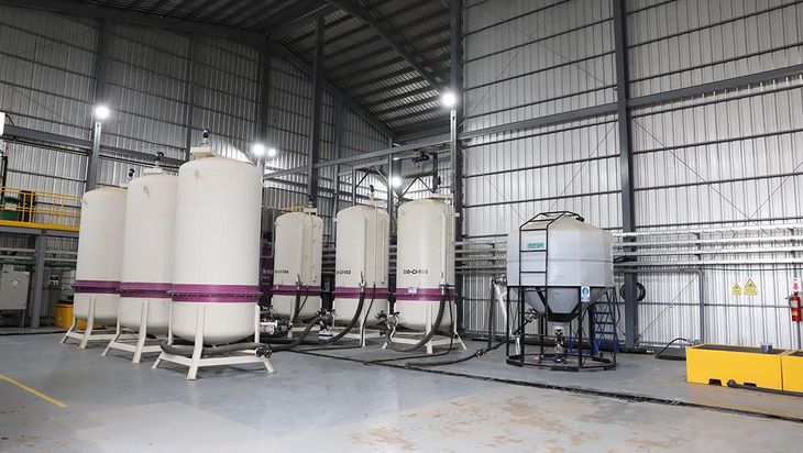 El cierre de mina incluye inertización del cianuro, remodelación del terreno y revegetación final. El cierre de mina incluye inertización del cianuro, remodelación del terreno y revegetación final.