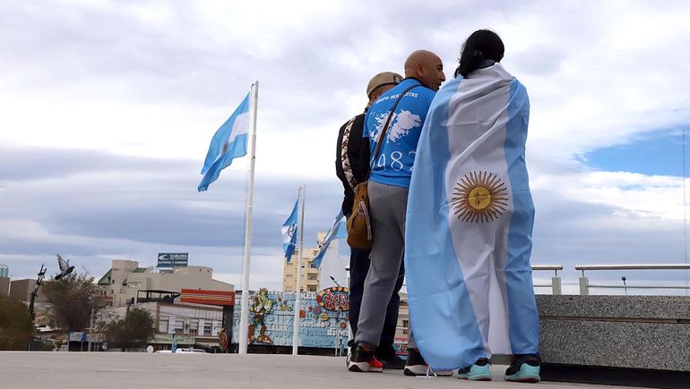El acto por el Día del Veterano y de los Caídos en la guerra de Malvinas se desarrolló la mañana de este miércoles en el Cenotafio.