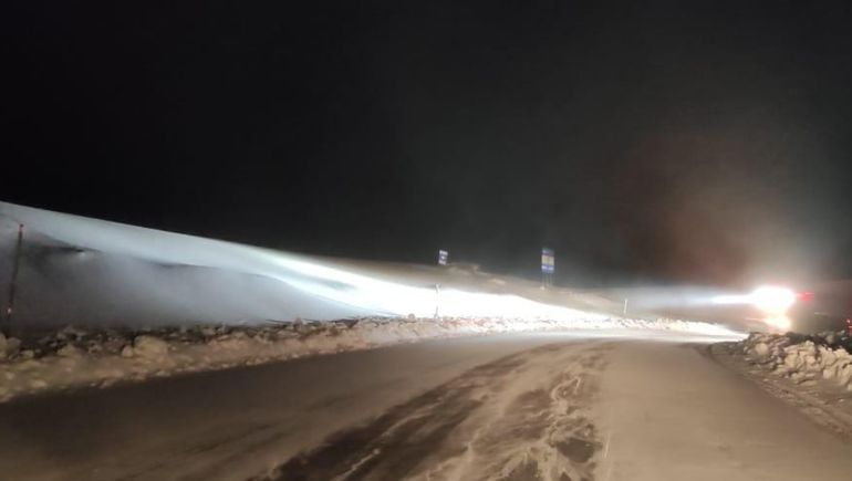 Emitieron un alerta por nieve y lluvia en la cordillera neuquina.