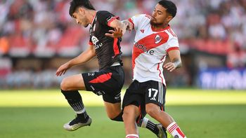 River no pudo clasificar primero en la Copa de la Liga Profesional. River no pudo clasificar primero en la Copa de la Liga Profesional.