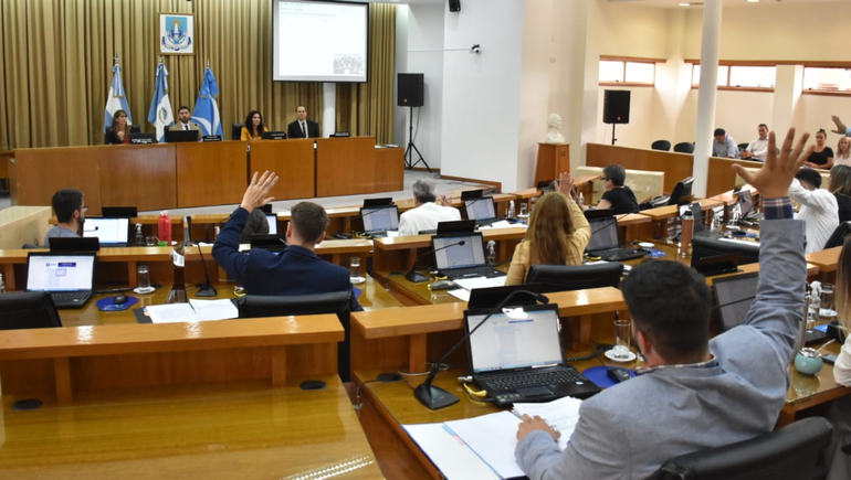 Concejales de la ciudad de Neuquén durante la sesión del jueves.