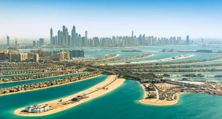 ´La famosa isla artificial con forma de palmera en Dubái. ´La famosa isla artificial con forma de palmera en Dubái.