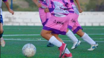 Violencia en el fútbol femenino: brutal paliza a una jugadora, amenazas a la árbitra y torneo suspendido (foto ilustrativa). Violencia en el fútbol femenino: brutal paliza a una jugadora, amenazas a la árbitra y torneo suspendido (foto ilustrativa).