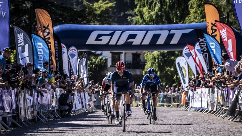 En 8 fotos, así se vivió el Gran Fondo 7 Lagos