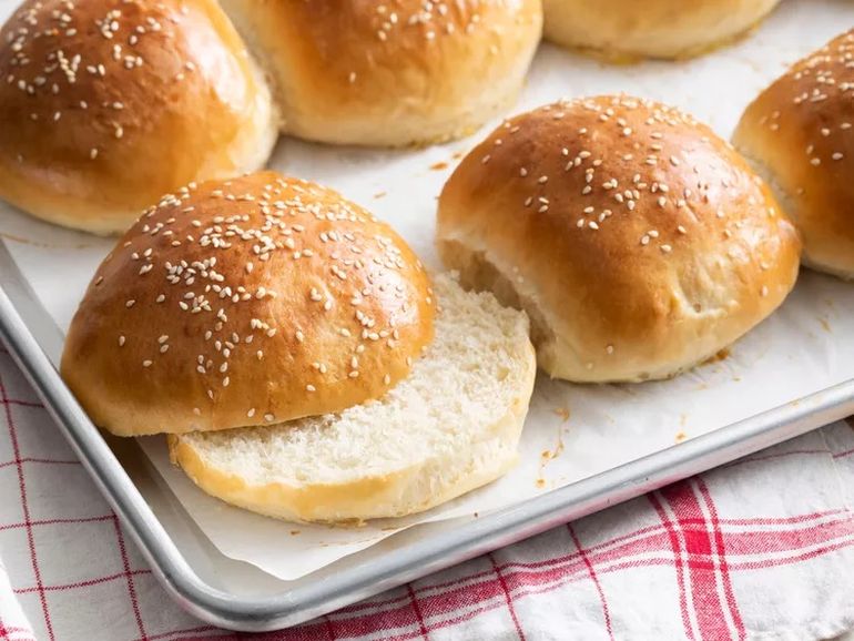 Pan de papa, ideal para la sandwichería y las hamburguesas. Pan de papa, ideal para la sandwichería y las hamburguesas.
