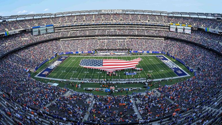El Mundial 2026 será organizado por tres países (Canadá, Estados Unidos y México) por primera vez. El Mundial 2026 será organizado por tres países (Canadá, Estados Unidos y México) por primera vez.
