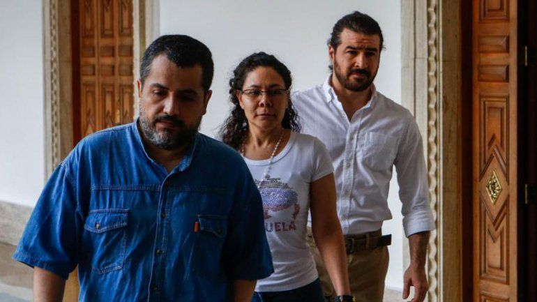 Los liberados deben presentarse cada 30 días ante un tribunal.