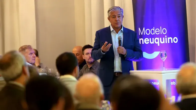 Figueroa expuso los números de la provincia a los empresarios | LM Neuquen Figueroa expuso los números de la provincia a los empresarios