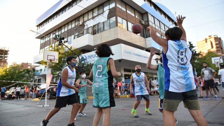 El cierre de Mi Verano Cultural y Deportivo contó con una gran participación.